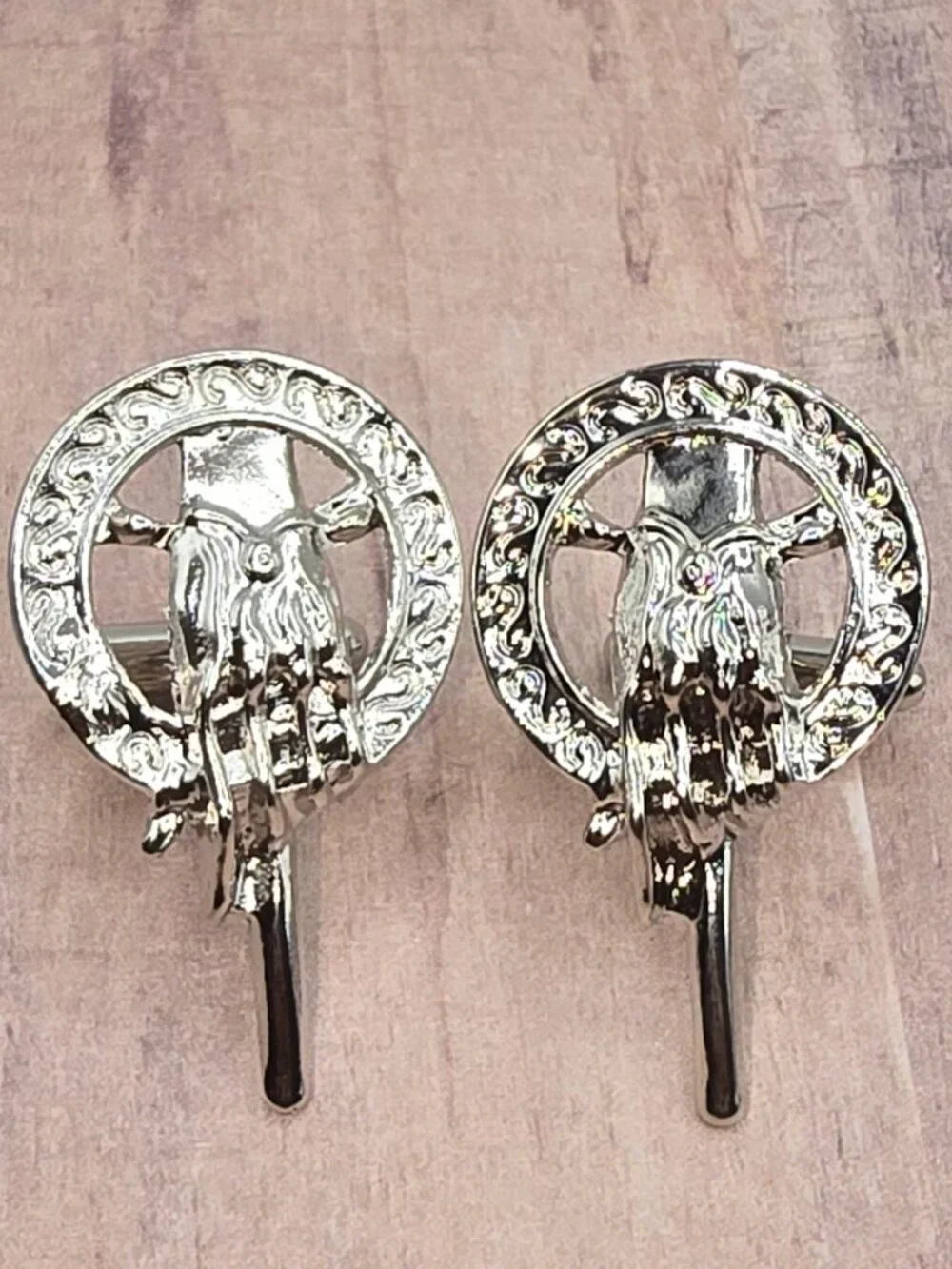 Game of Thrones Hand of The King Enamel Metal Cufflinks Silver